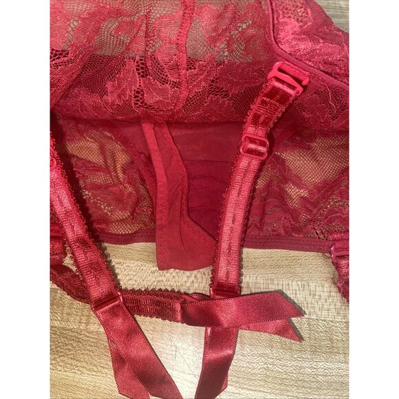 VICTORIA’S SECRET Red Lace Garter Thong Skirt Panties Sz Small - Picture 7 of 8
